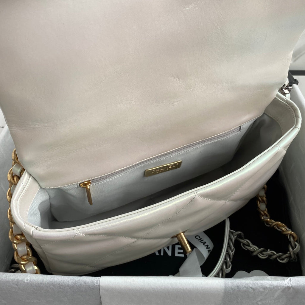 Chanel - Luxury Bag - CHL - 844