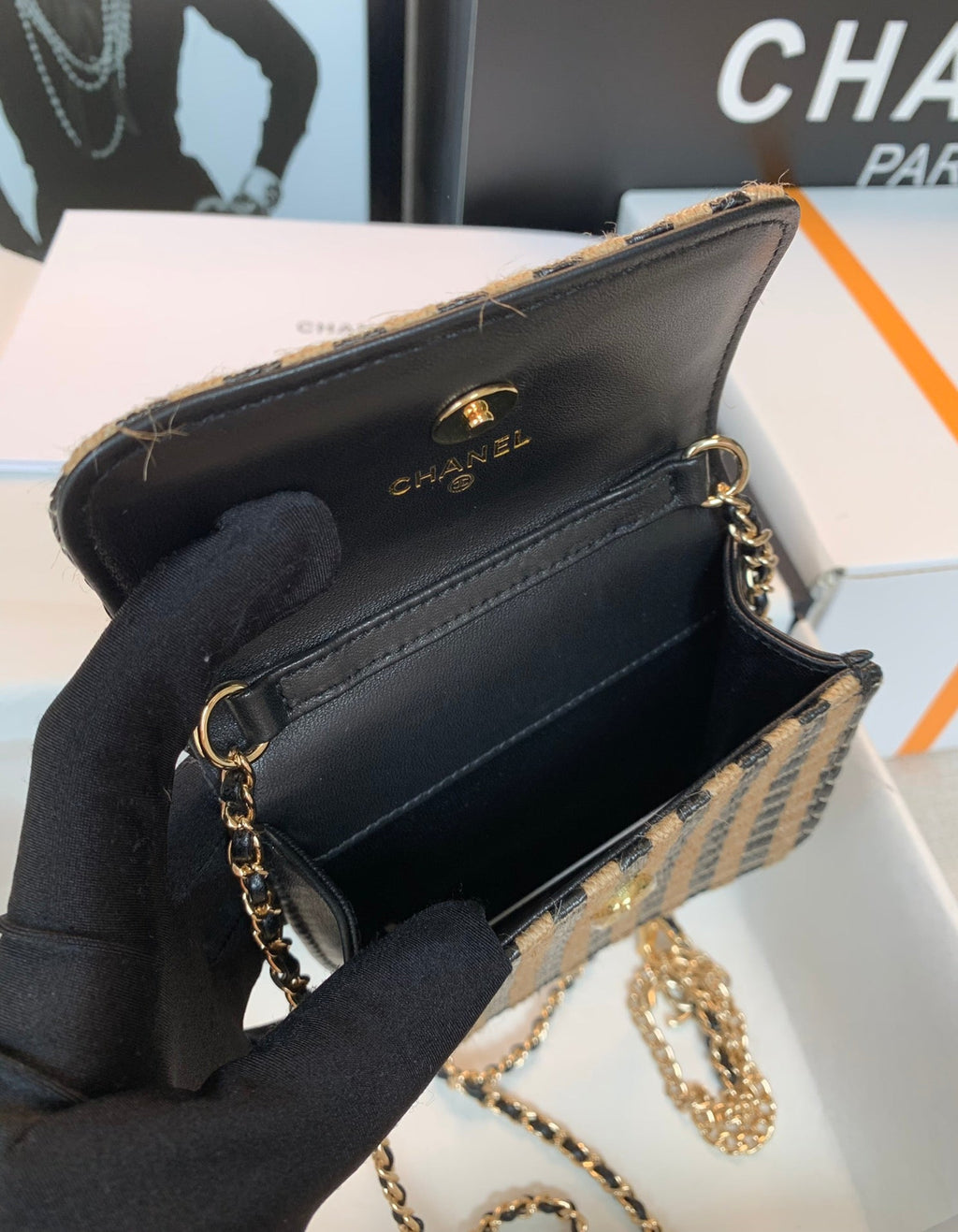 Chanel - Luxury Bag - CHL - 750