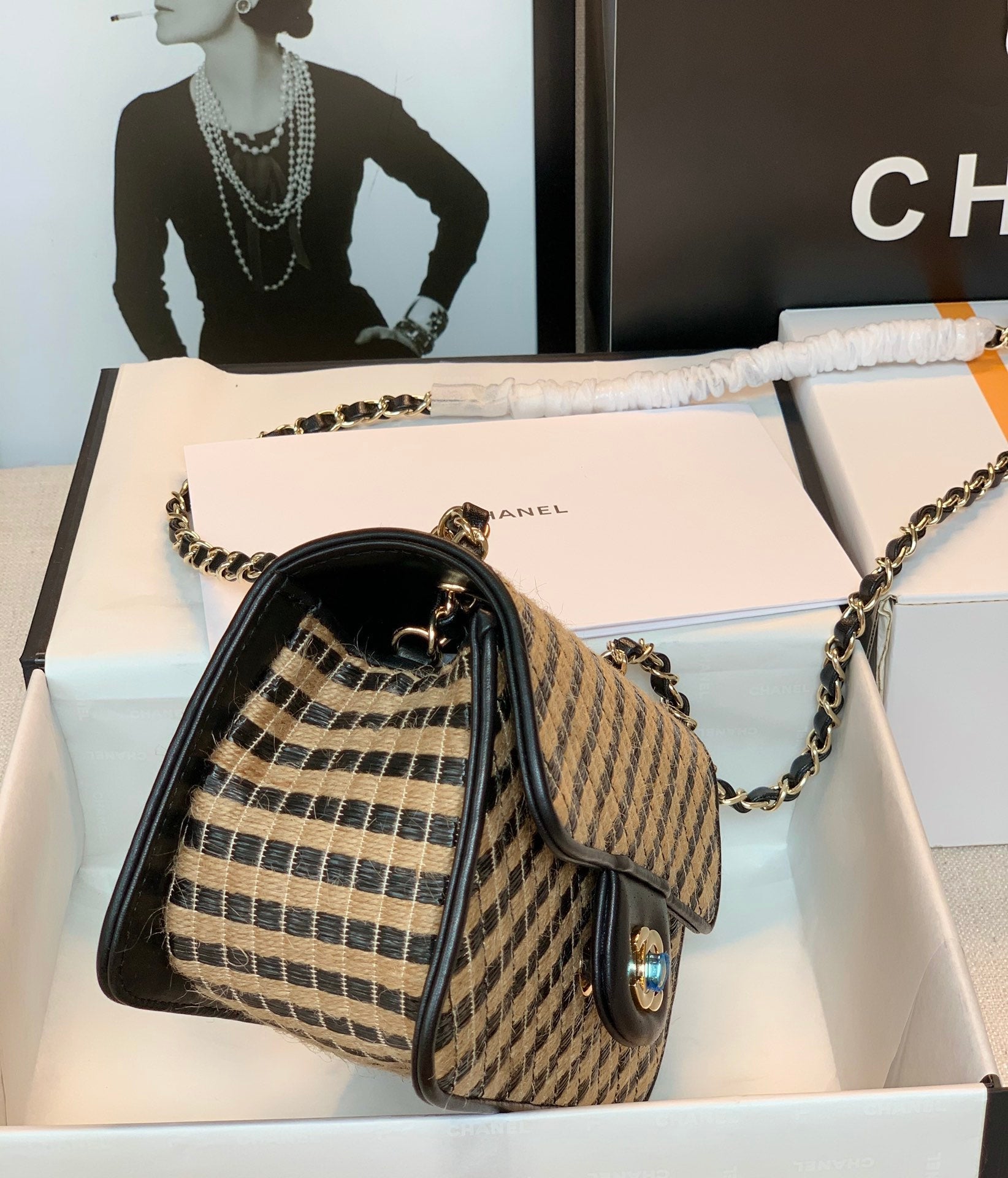 Chanel - Luxury Bag - CHL - 751