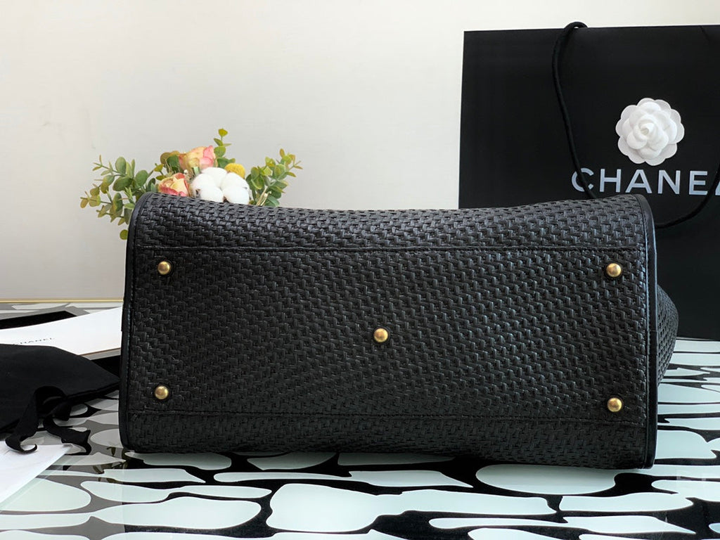 Chanel - Luxury Bag - CHL - 989