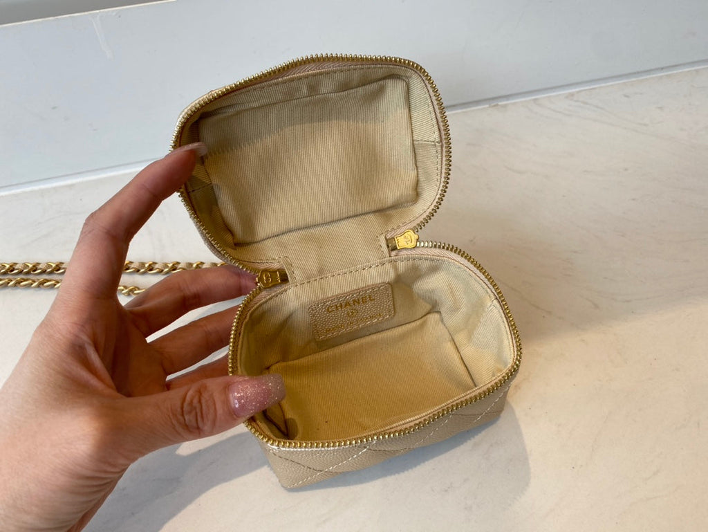 Chanel - Luxury Bag - CHL - 773