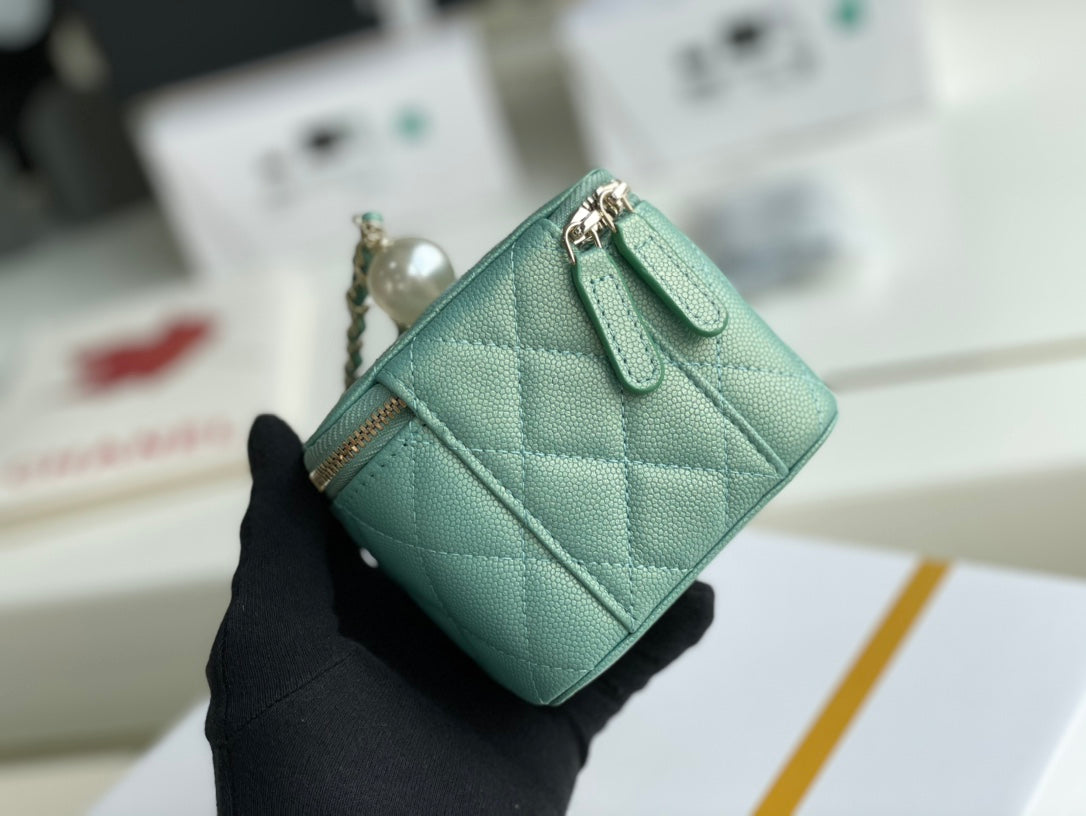 Chanel - Luxury Bag - CHL - 801