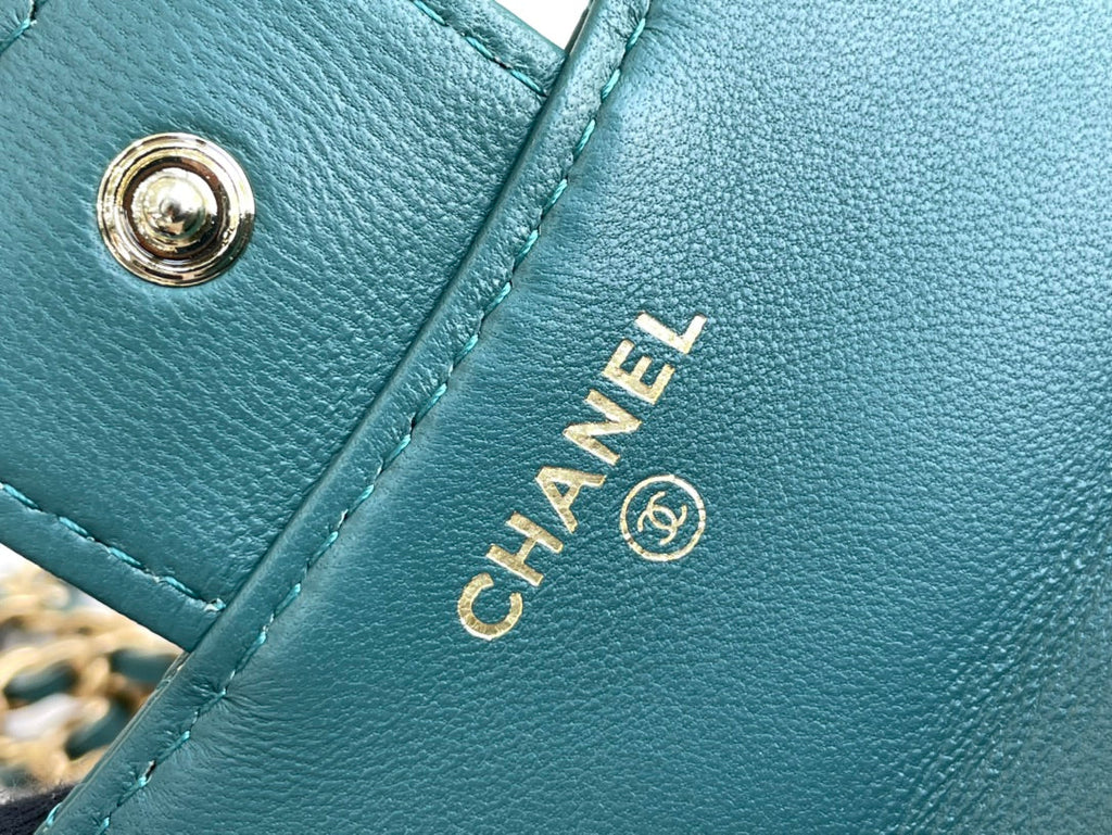 Chanel - Luxury Bag - CHL - 1220