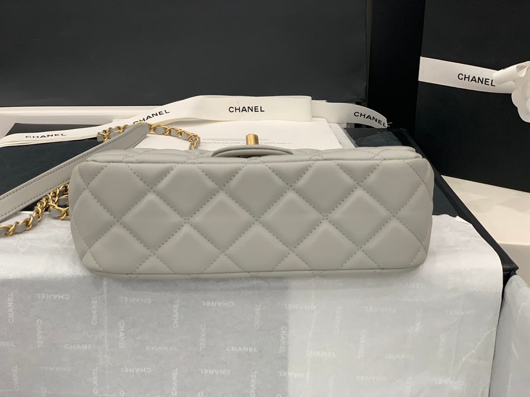 Chanel - Luxury Bag - CHL - 920