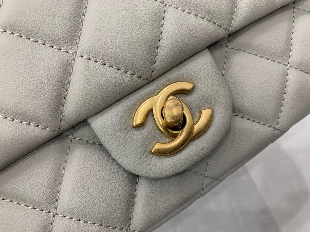 Chanel - Luxury Bag - CHL - 920