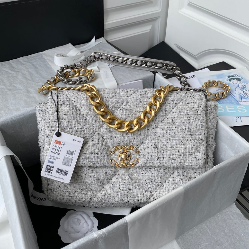 Chanel - Luxury Bag - CHL - 931