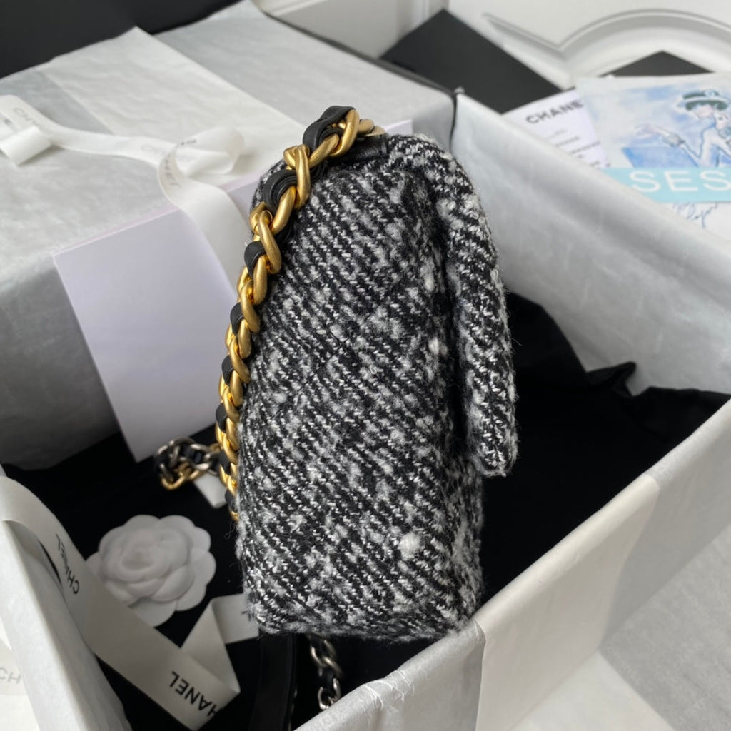 Chanel - Luxury Bag - CHL - 930