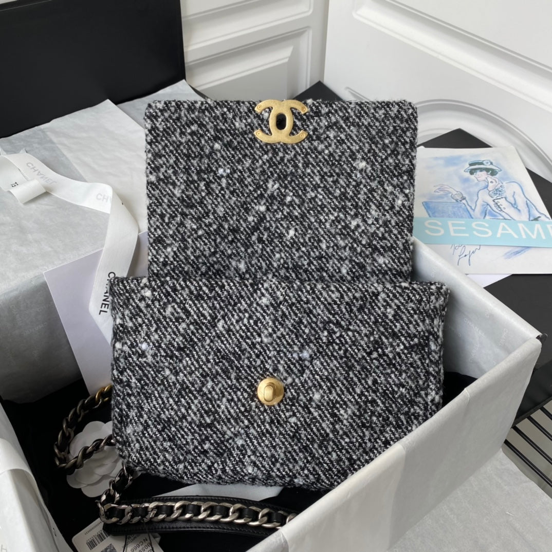 Chanel - Luxury Bag - CHL - 930