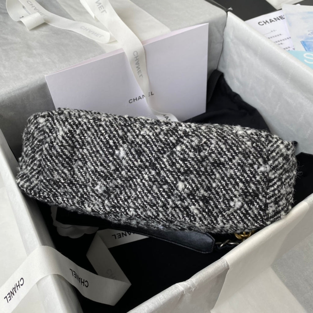 Chanel - Luxury Bag - CHL - 930