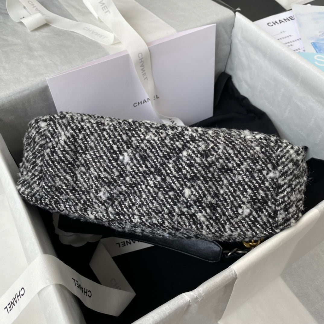 Chanel - Luxury Bag - CHL - 930