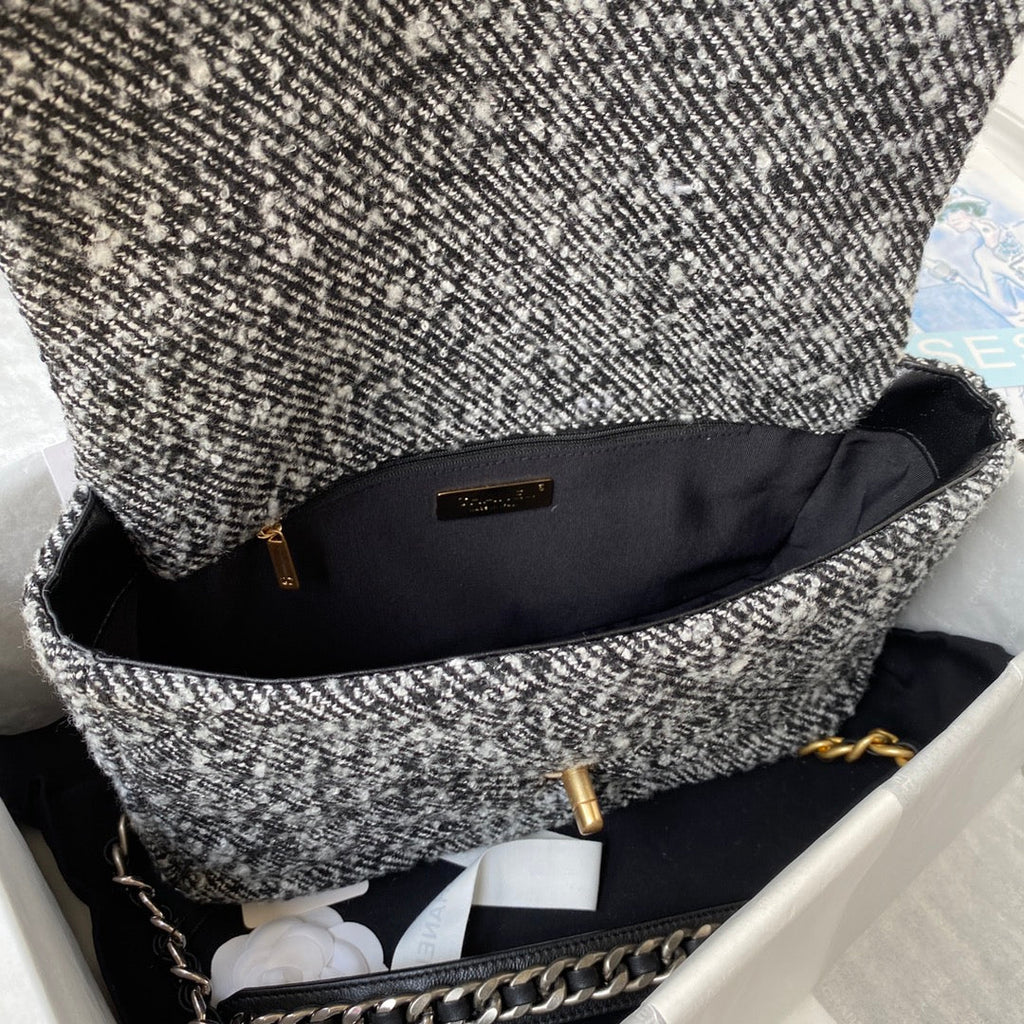 Chanel - Luxury Bag - CHL - 932