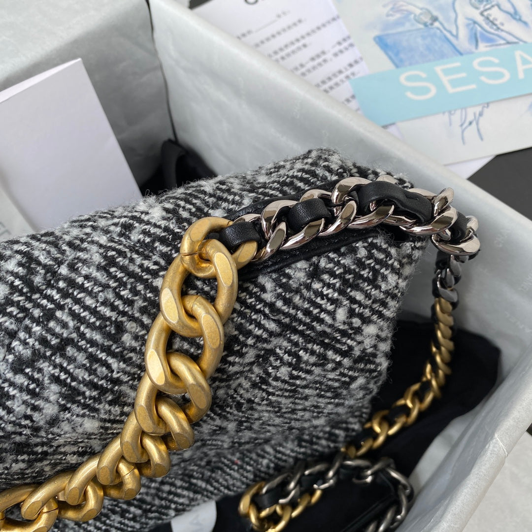 Chanel - Luxury Bag - CHL - 932