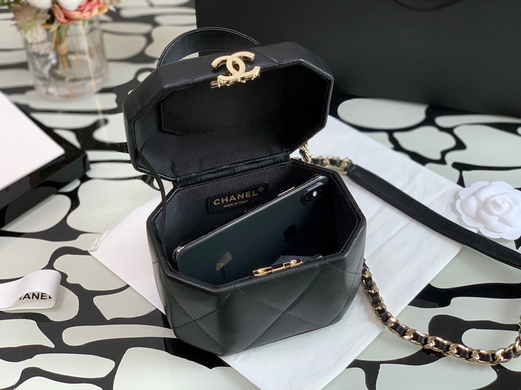 Chanel - Luxury Bag - CHL - 917