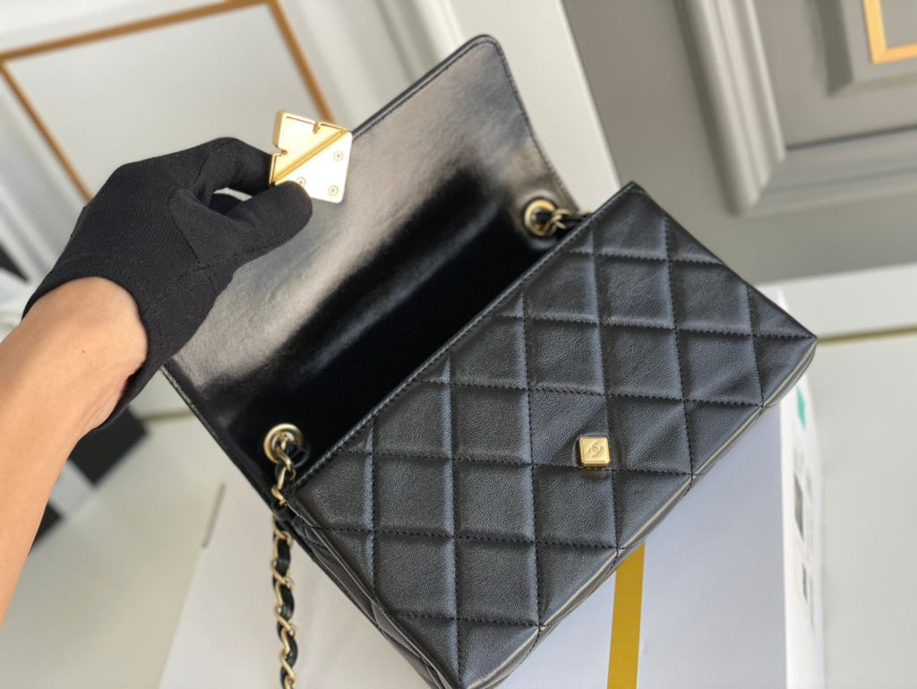 Chanel - Luxury Bag - CHL - 1162