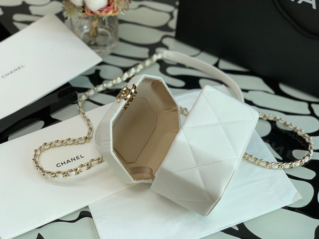 Chanel - Luxury Bag - CHL - 915