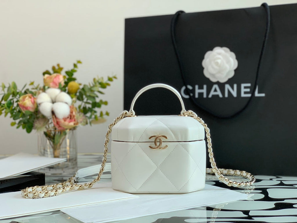 Chanel - Luxury Bag - CHL - 915
