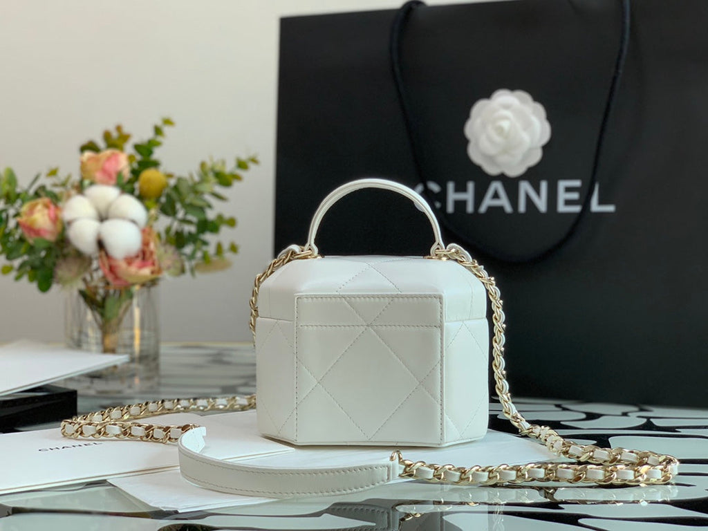 Chanel - Luxury Bag - CHL - 915