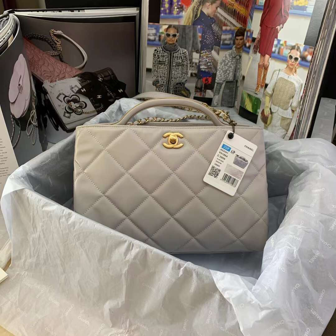 Chanel - Luxury Bag - CHL - 942