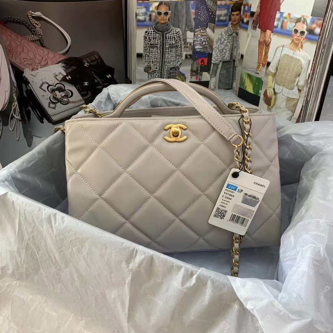 Chanel - Luxury Bag - CHL - 942