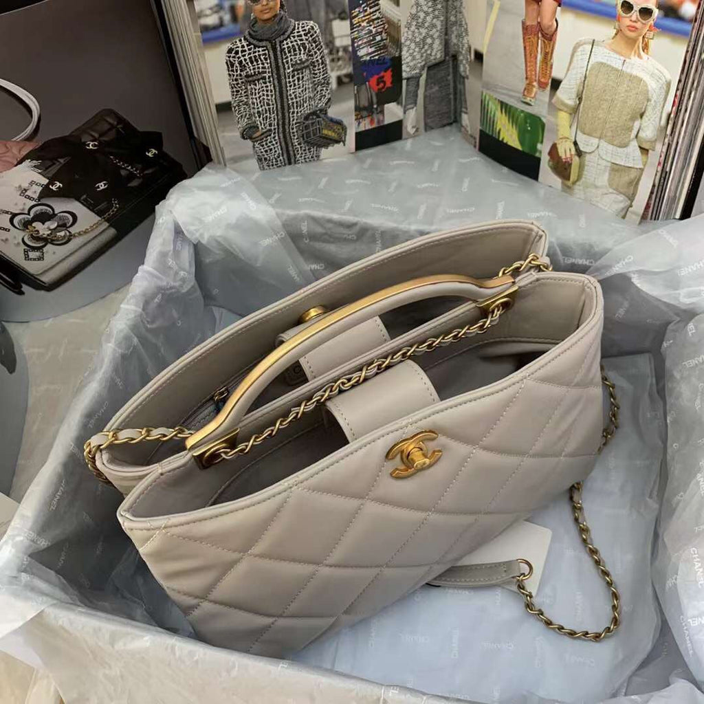 Chanel - Luxury Bag - CHL - 942
