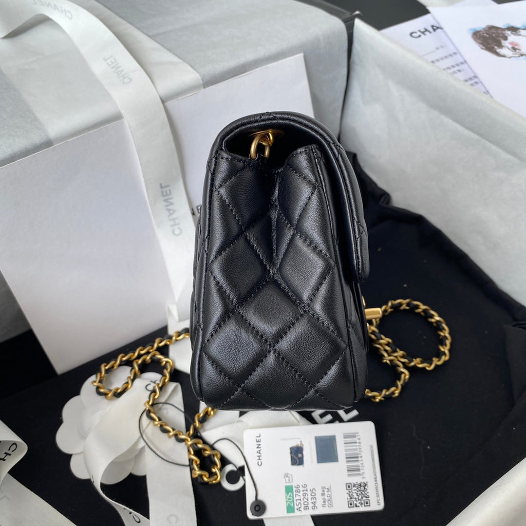 Chanel - Luxury Bag - CHL - 525