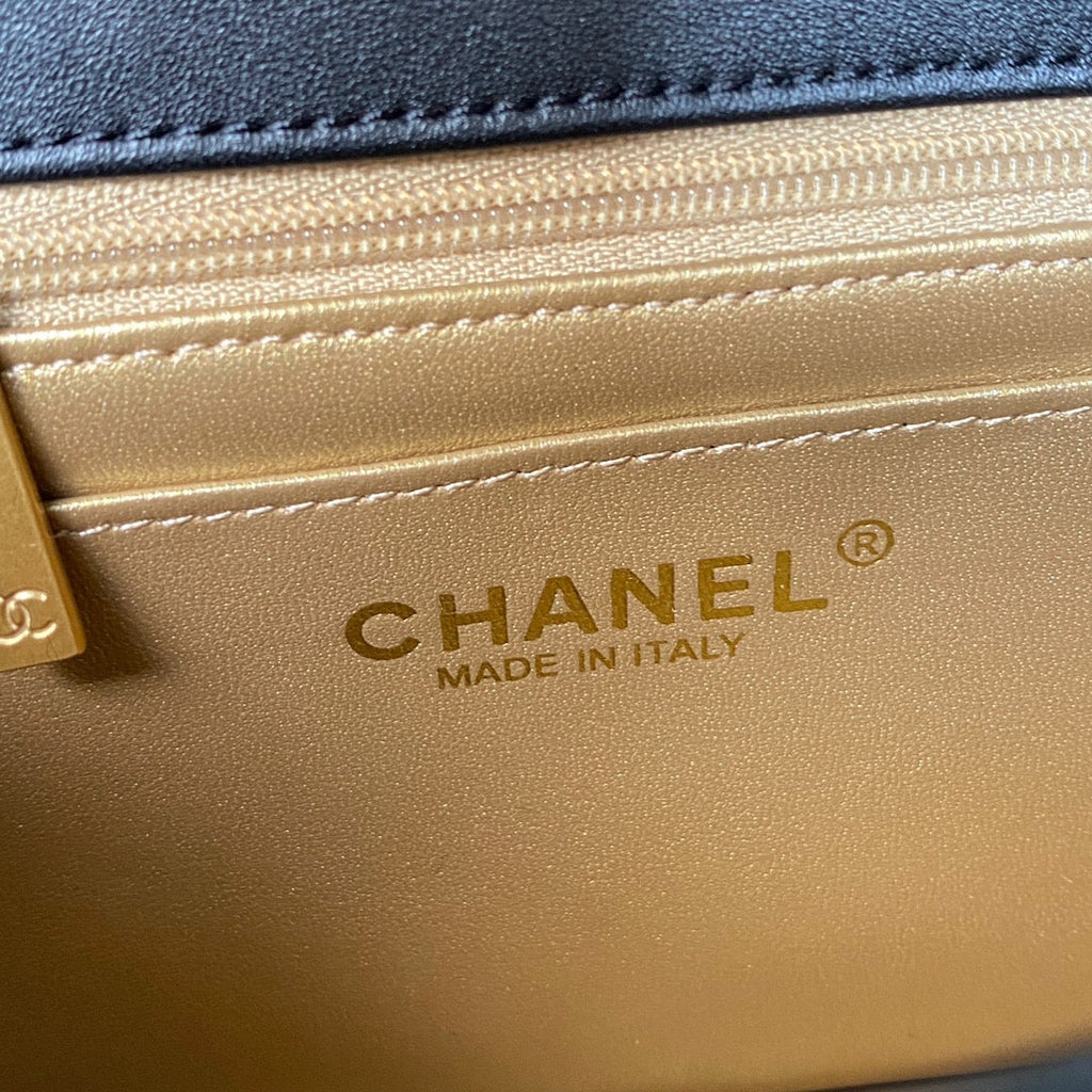 Chanel - Luxury Bag - CHL - 525