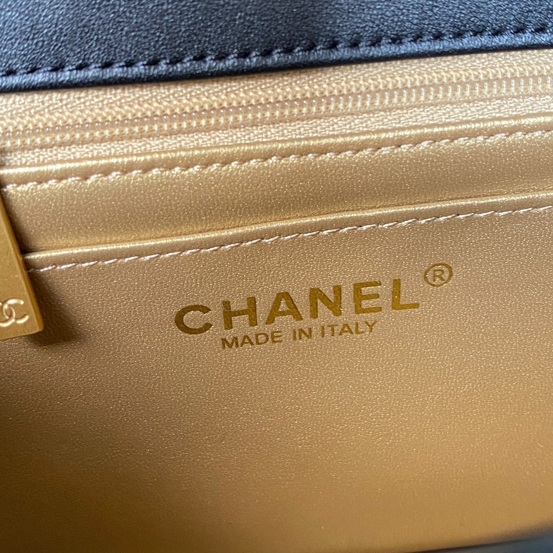 Chanel - Luxury Bag - CHL - 525
