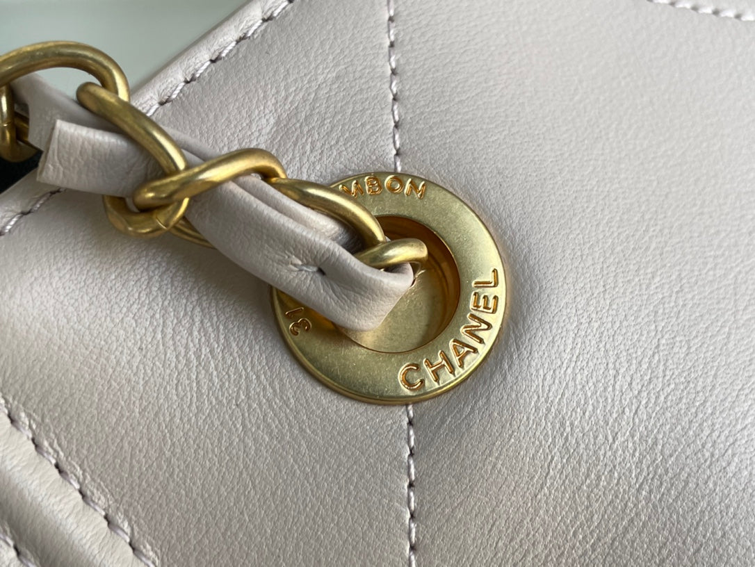 Chanel - Luxury Bag - CHL - 910