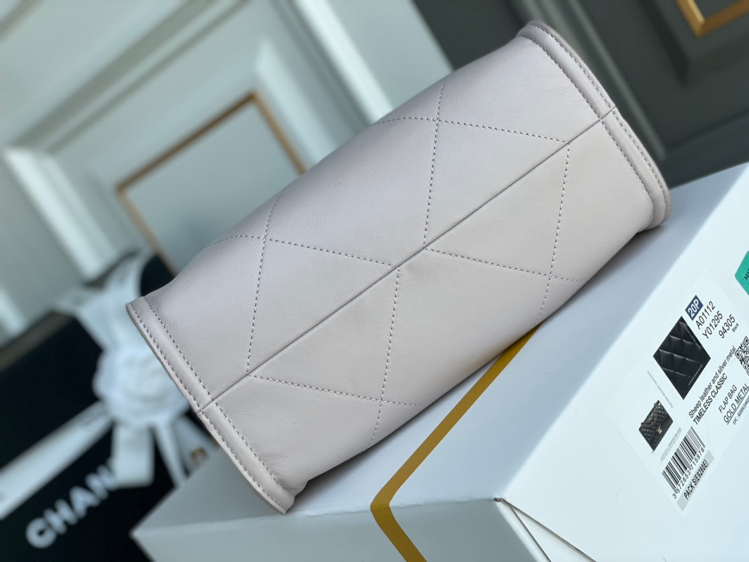 Chanel - Luxury Bag - CHL - 910