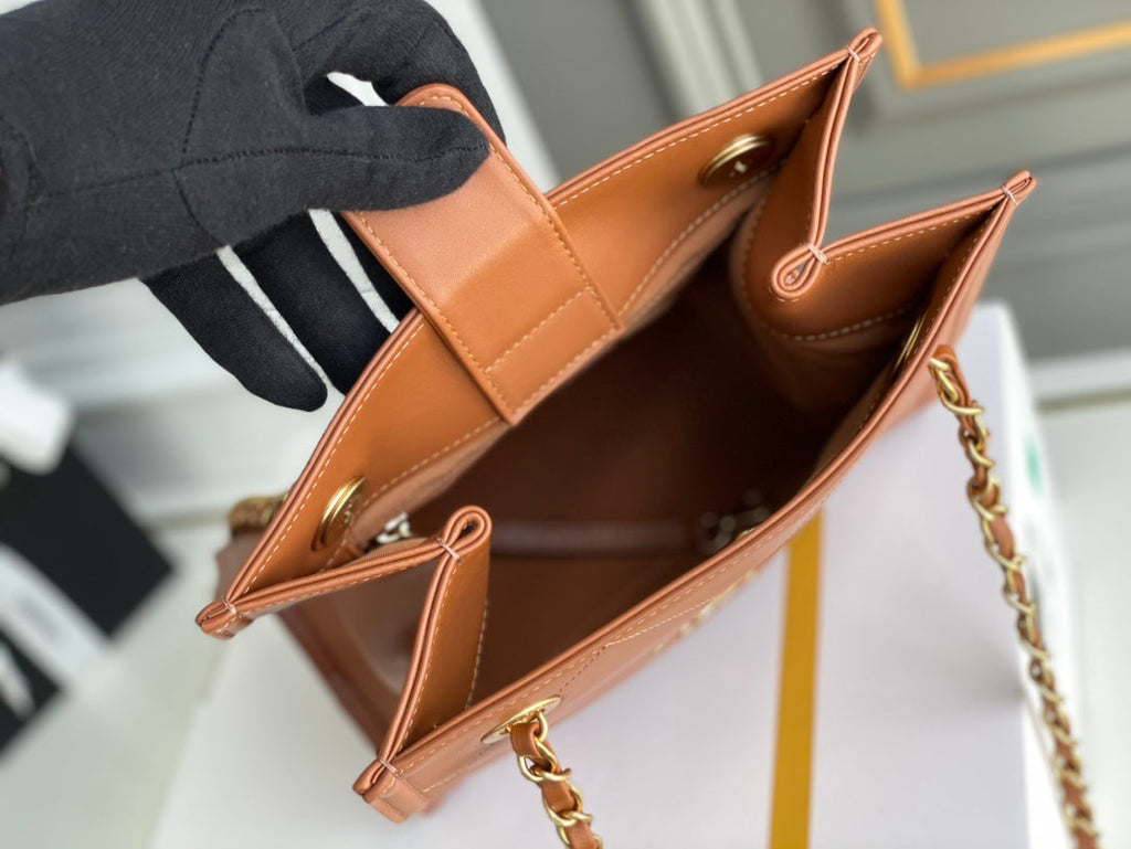 Chanel - Luxury Bag - CHL - 909