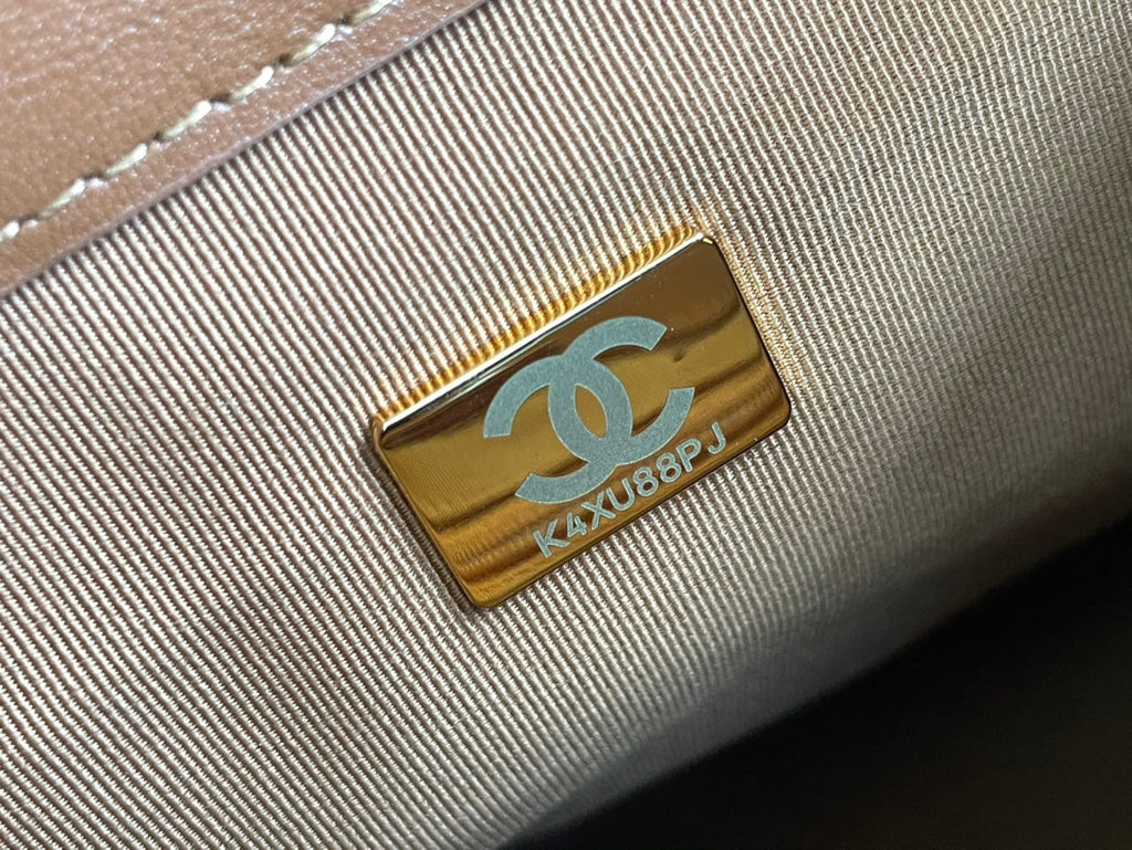 Chanel - Luxury Bag - CHL - 909