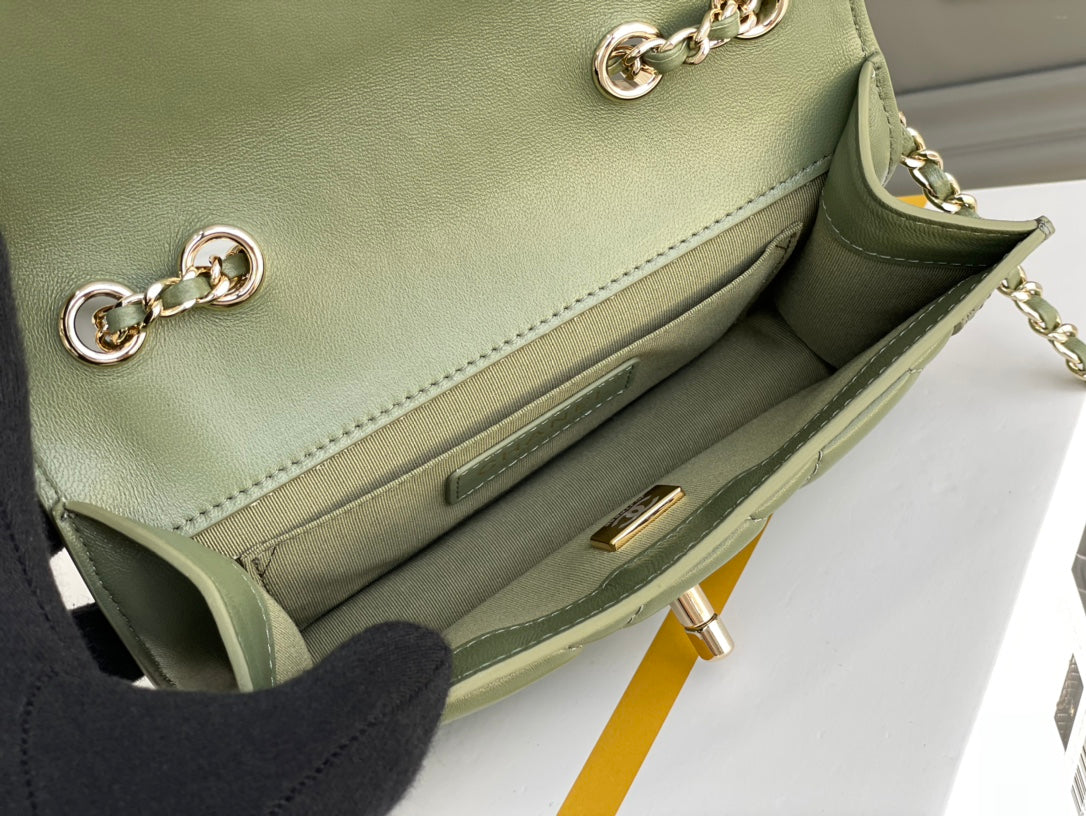 Chanel - Luxury Bag - CHL - 902