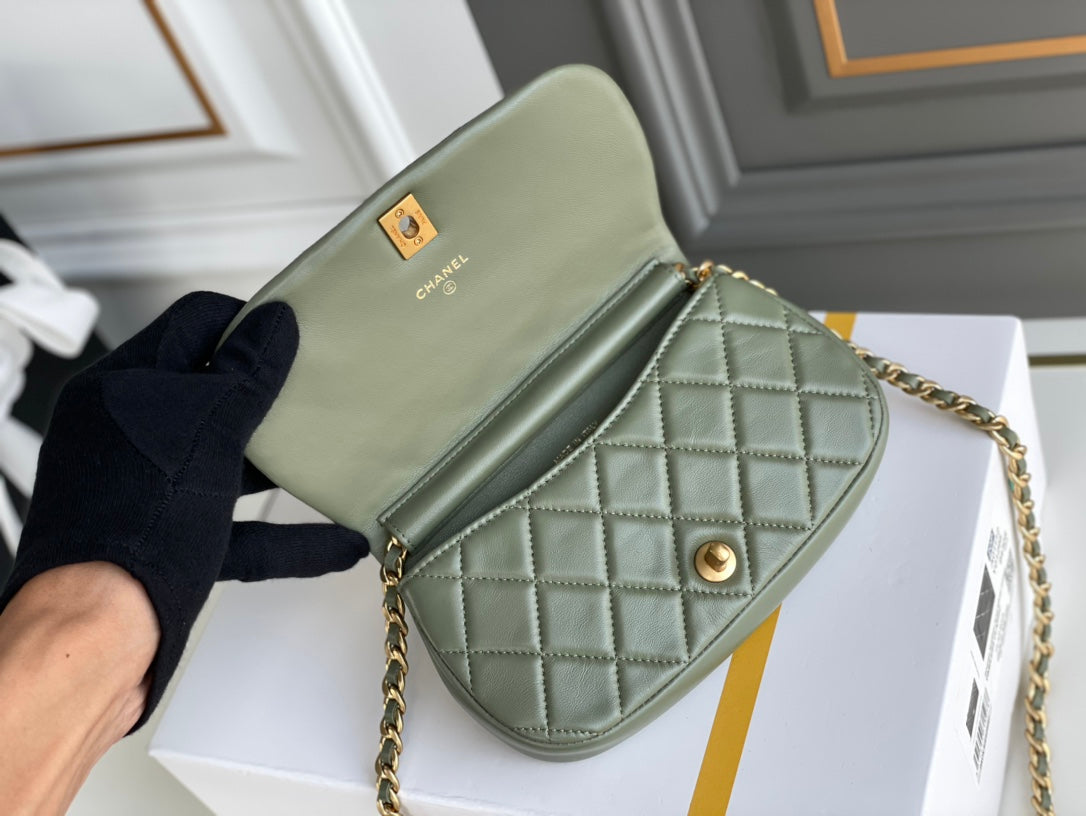 Chanel - Luxury Bag - CHL - 867