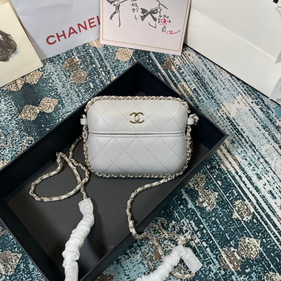 Chanel - Luxury Bag - CHL - 896