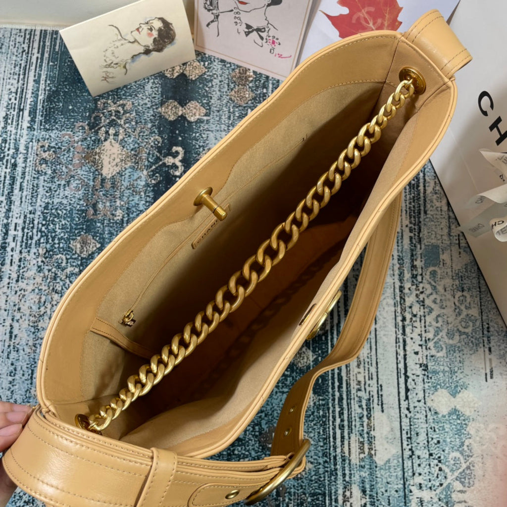Chanel - Luxury Bag - CHL - 883