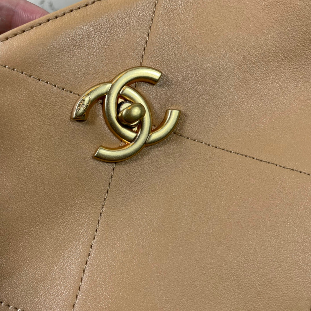 Chanel - Luxury Bag - CHL - 883