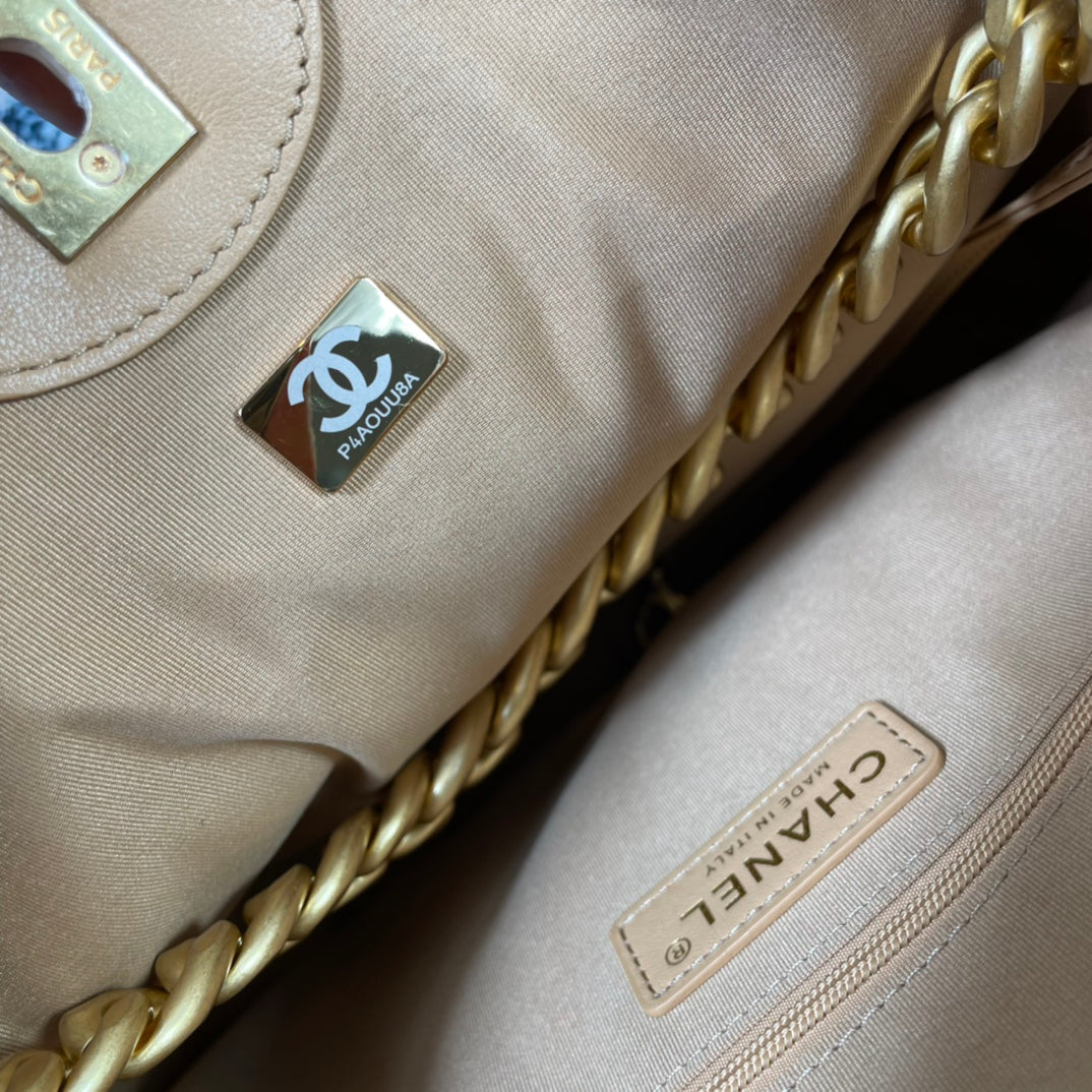 Chanel - Luxury Bag - CHL - 884