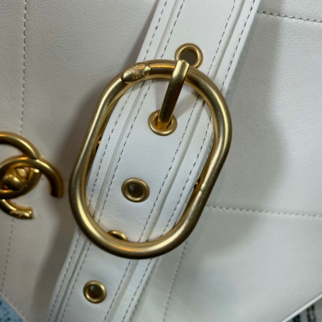 Chanel - Luxury Bag - CHL - 885
