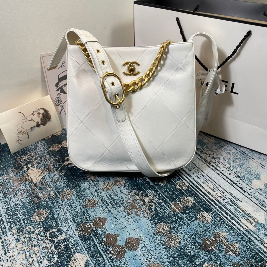 Chanel - Luxury Bag - CHL - 885