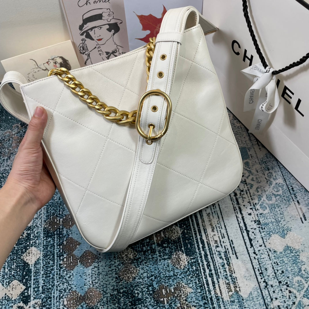 Chanel - Luxury Bag - CHL - 885