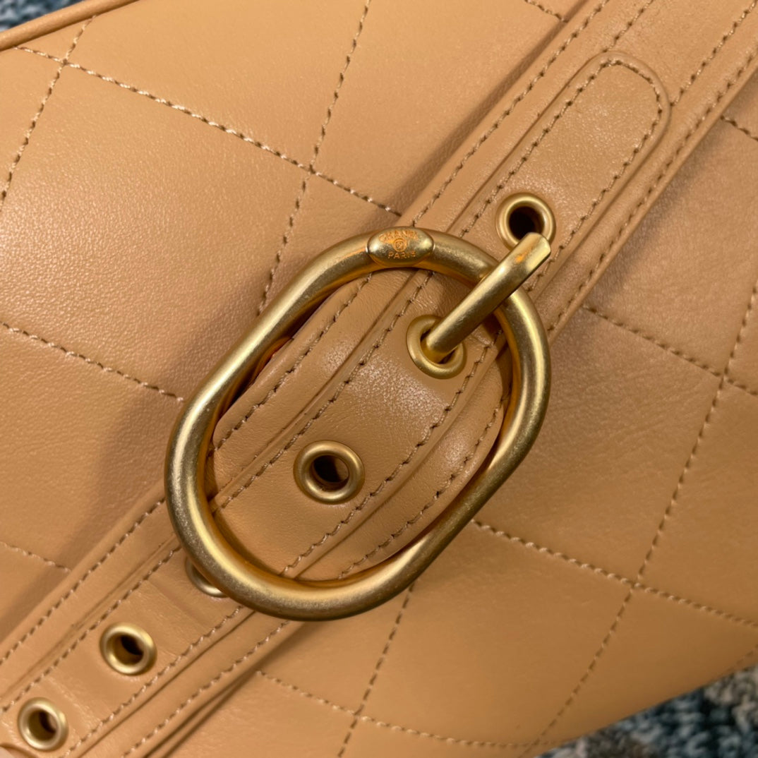 Chanel - Luxury Bag - CHL - 882
