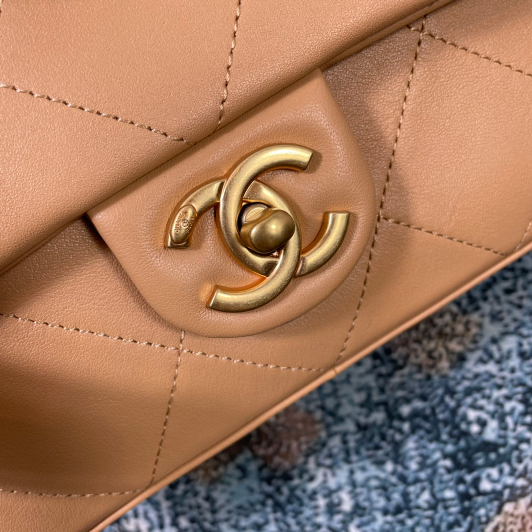 Chanel - Luxury Bag - CHL - 882