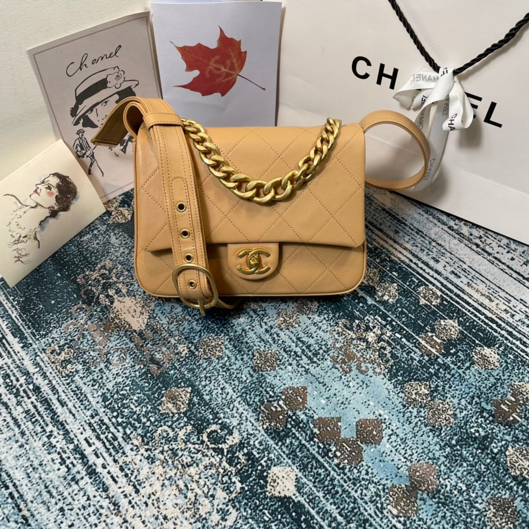 Chanel - Luxury Bag - CHL - 882