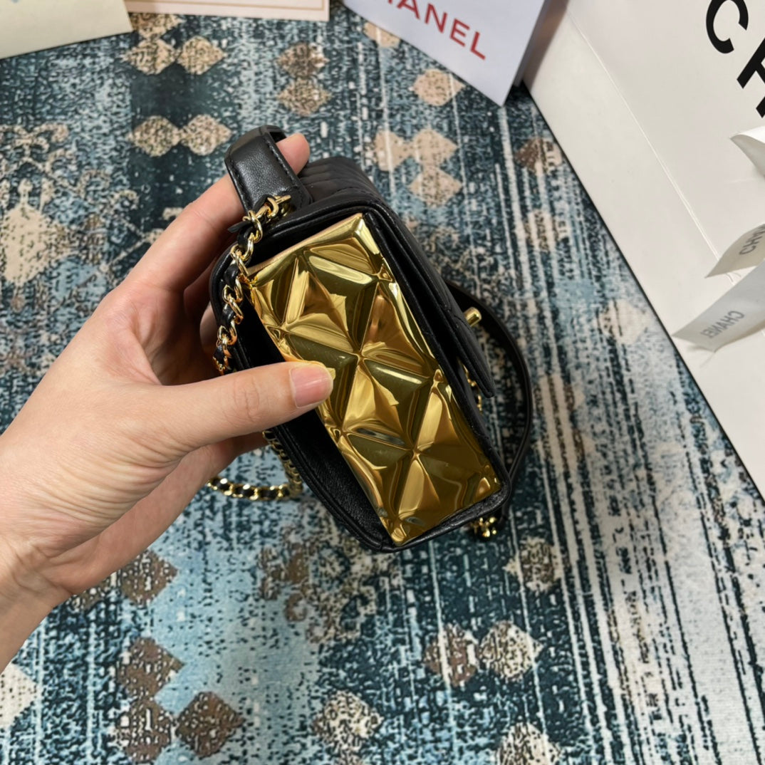 Chanel - Luxury Bag - CHL - 898