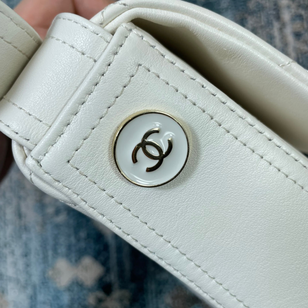 Chanel - Luxury Bag - CHL - 887