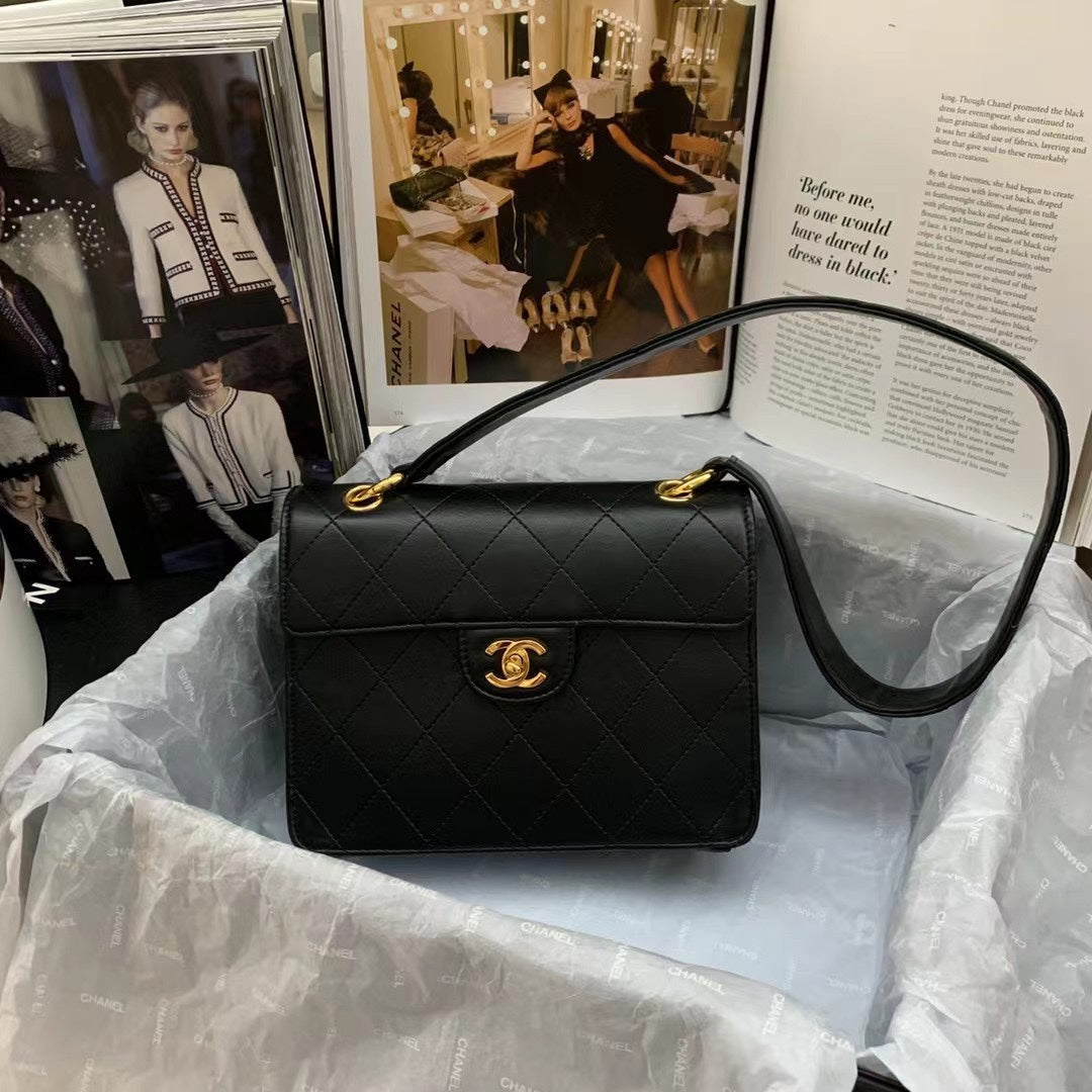Chanel - Luxury Bag - CHL - 102