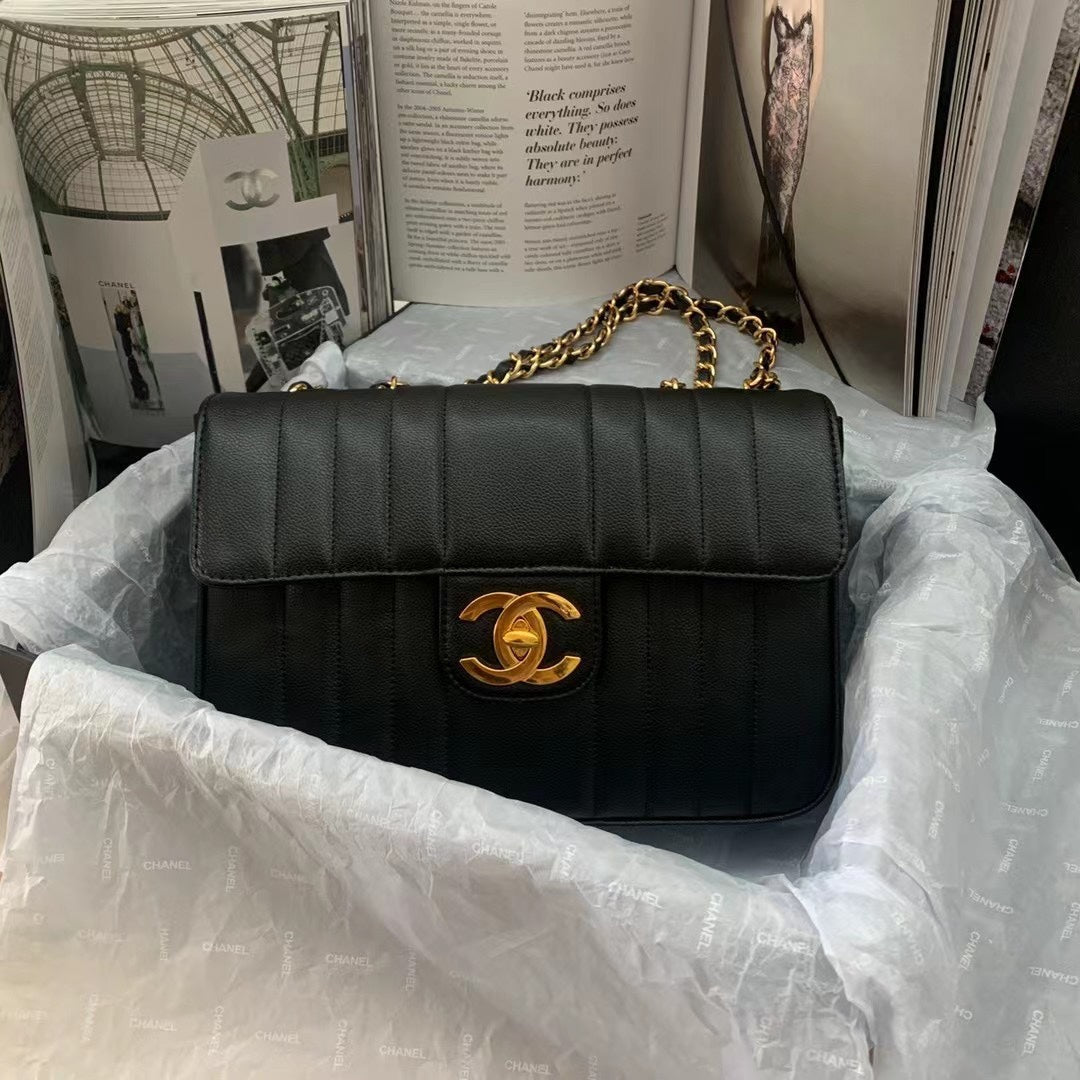 Chanel - Luxury Bag - CHL - 858
