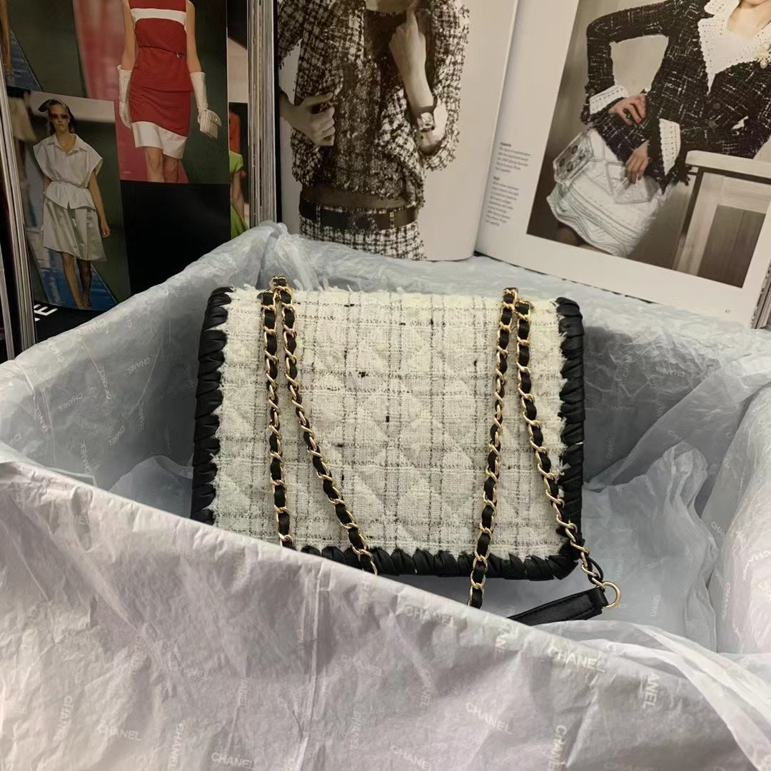 Chanel - Luxury Bag - CHL - 1050