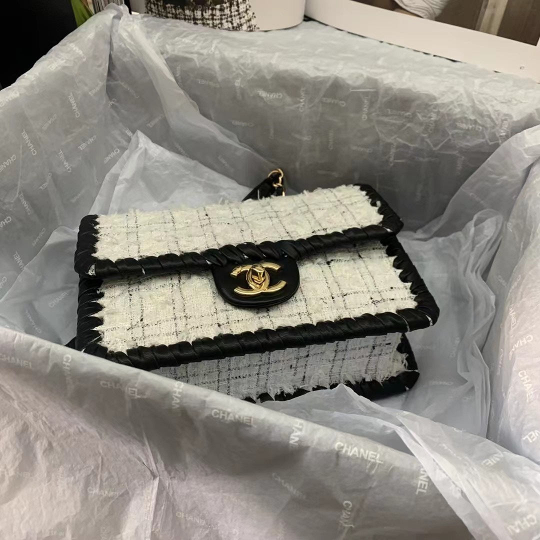 Chanel - Luxury Bag - CHL - 1050