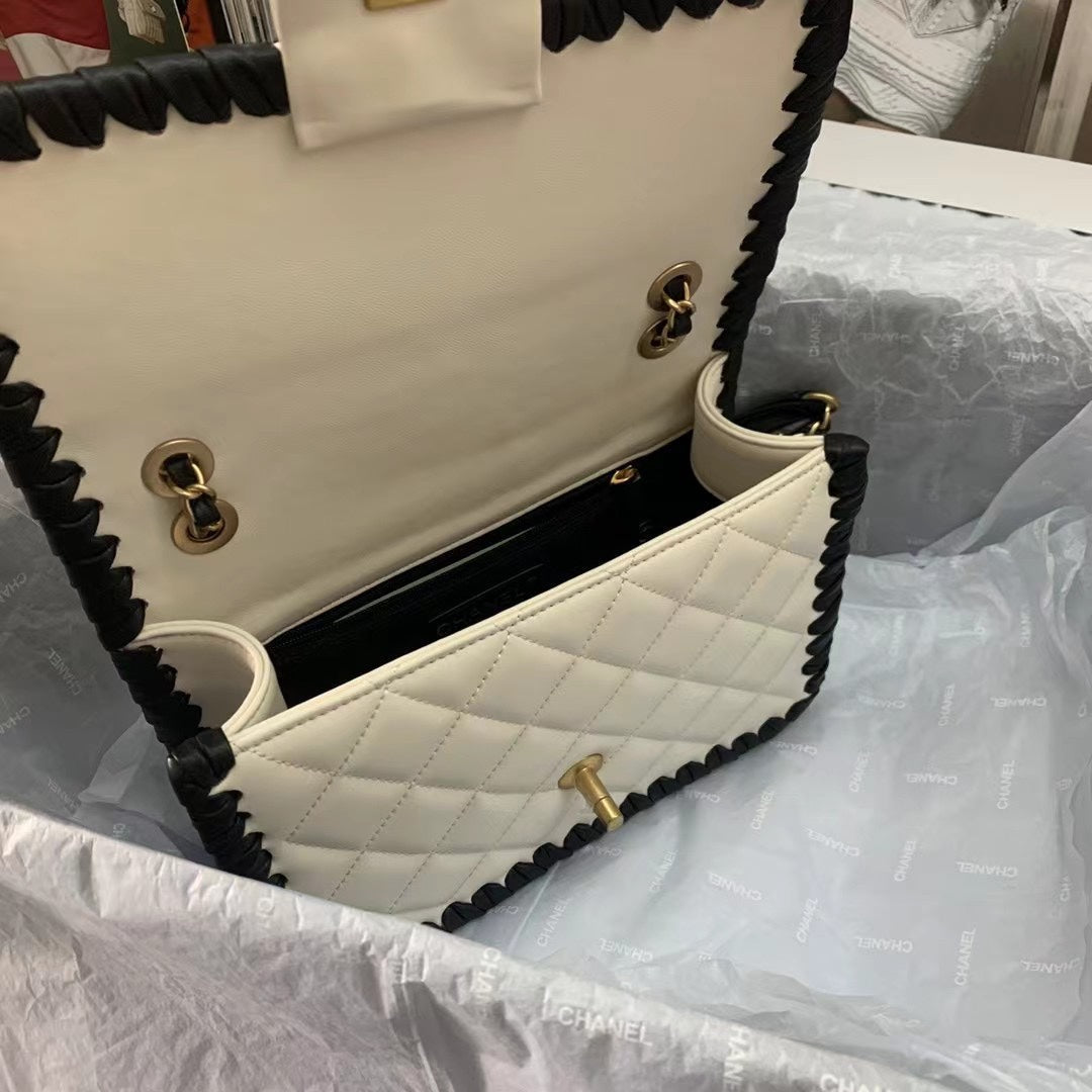 Chanel - Luxury Bag - CHL - 1051
